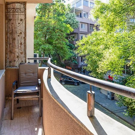 1Bd Flat With A Garage - 5 Mins To The City Centre Apartment Пловдив Екстериор снимка